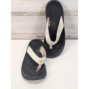 OluKai Shoes Womens Size 7 White Black Ohana Sandals Thong Flip Flops 20110-WBHQ